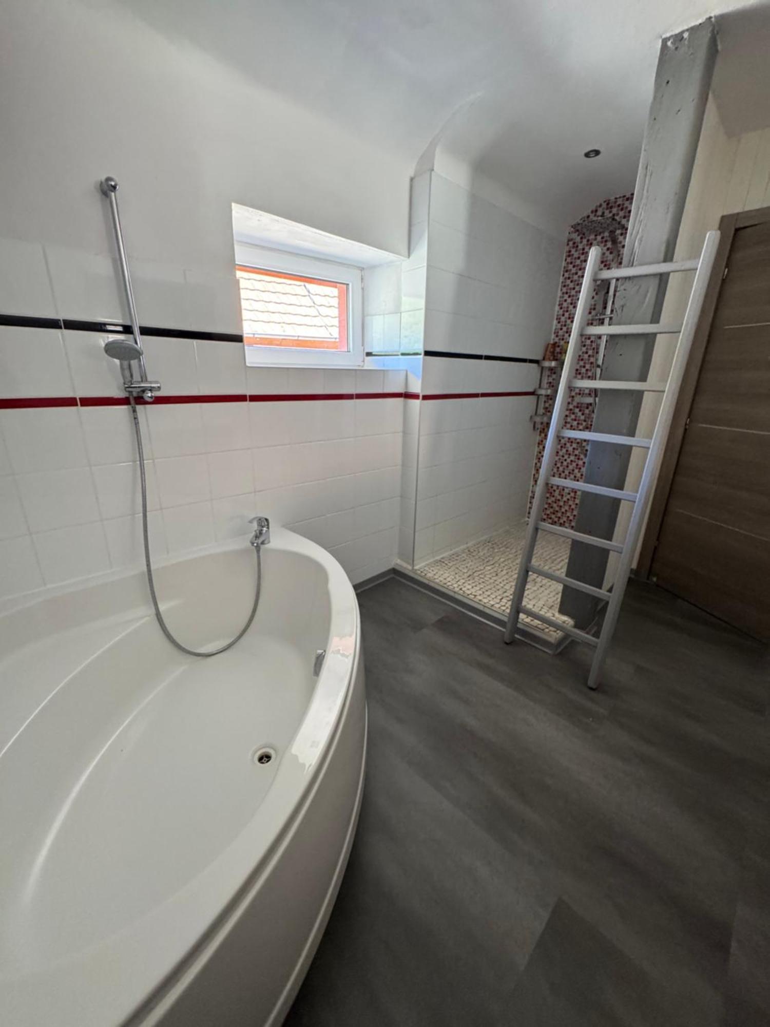 Ferienwohnung Le Cocon Du «Katzelberg» A 10Mn De Colmar Katzenthal Exterior foto